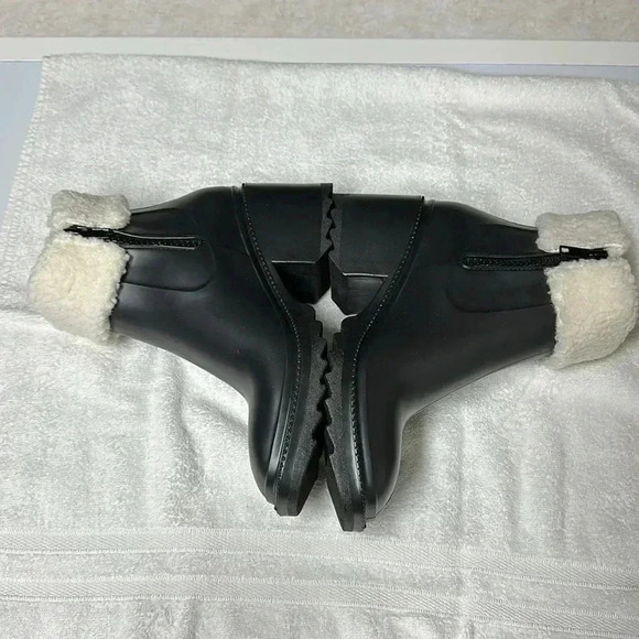 Inc Rain Bbots - Picture 2 of 5